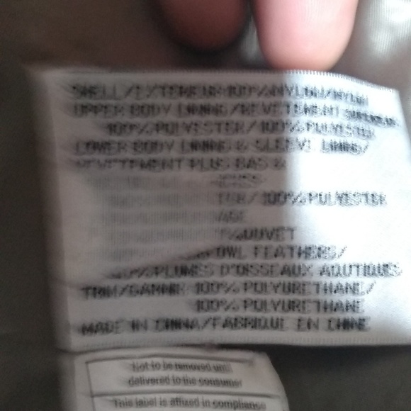 Women's Large DKNY Down Filled Quilted Puffer Coat. Full zip with snap button. - Picture 7 of 9